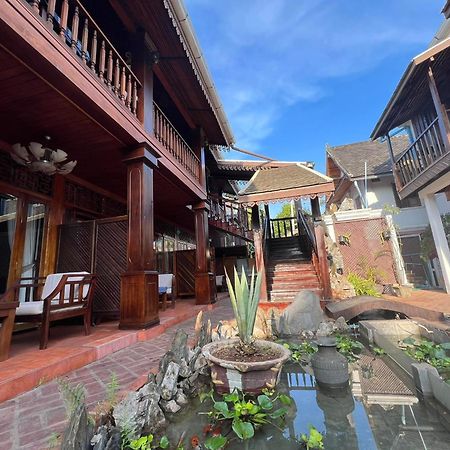 לואנג פרבאנג Chaluenxay Boutique Hotel מראה חיצוני תמונה
